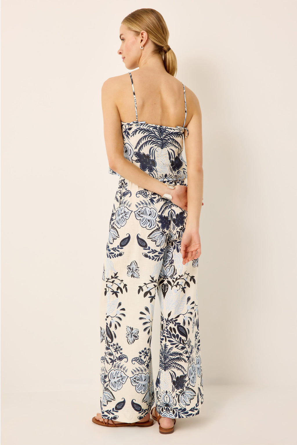 Relaxed fit pull-on blue and white floral printed pant