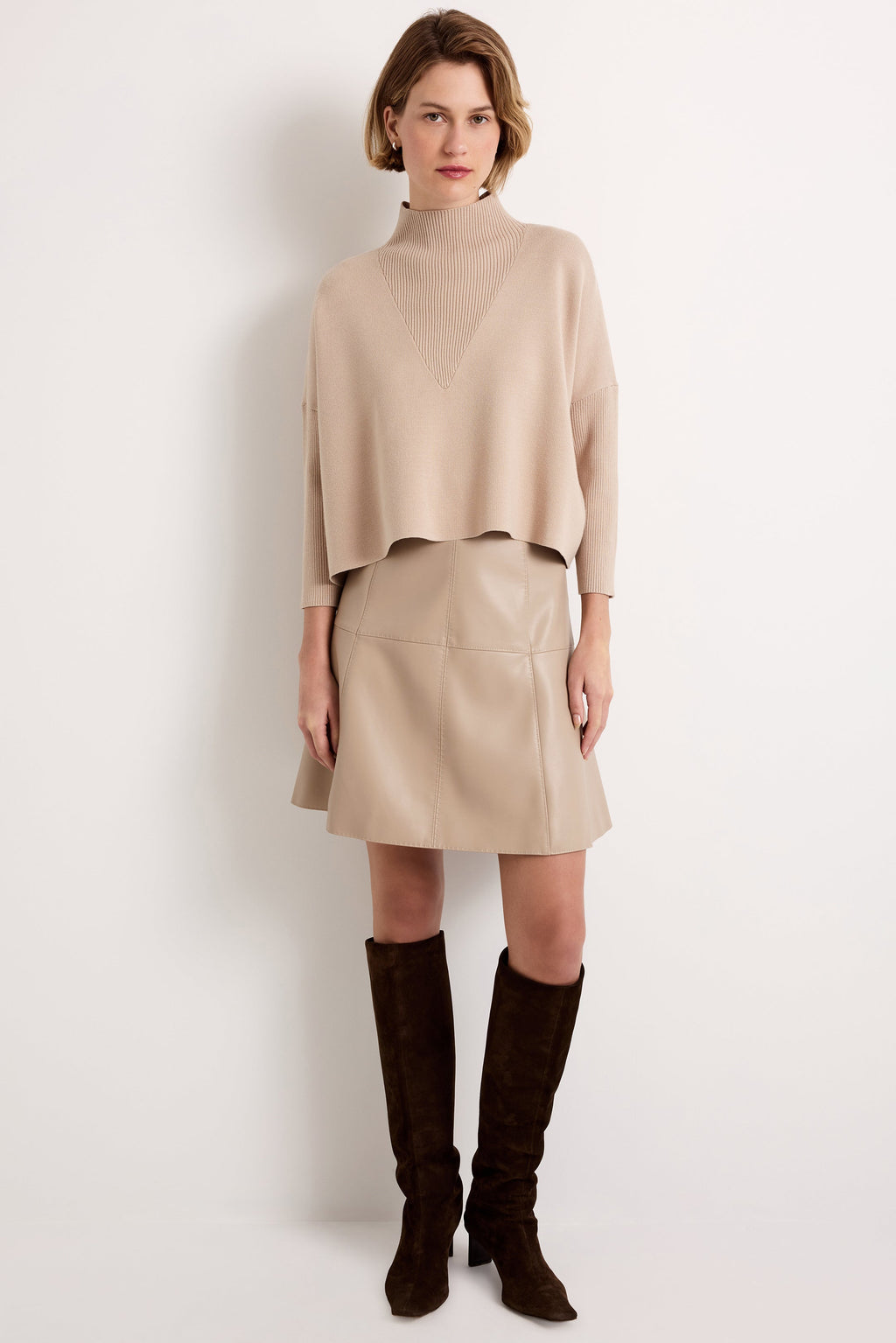 Claudie Popover in Camel