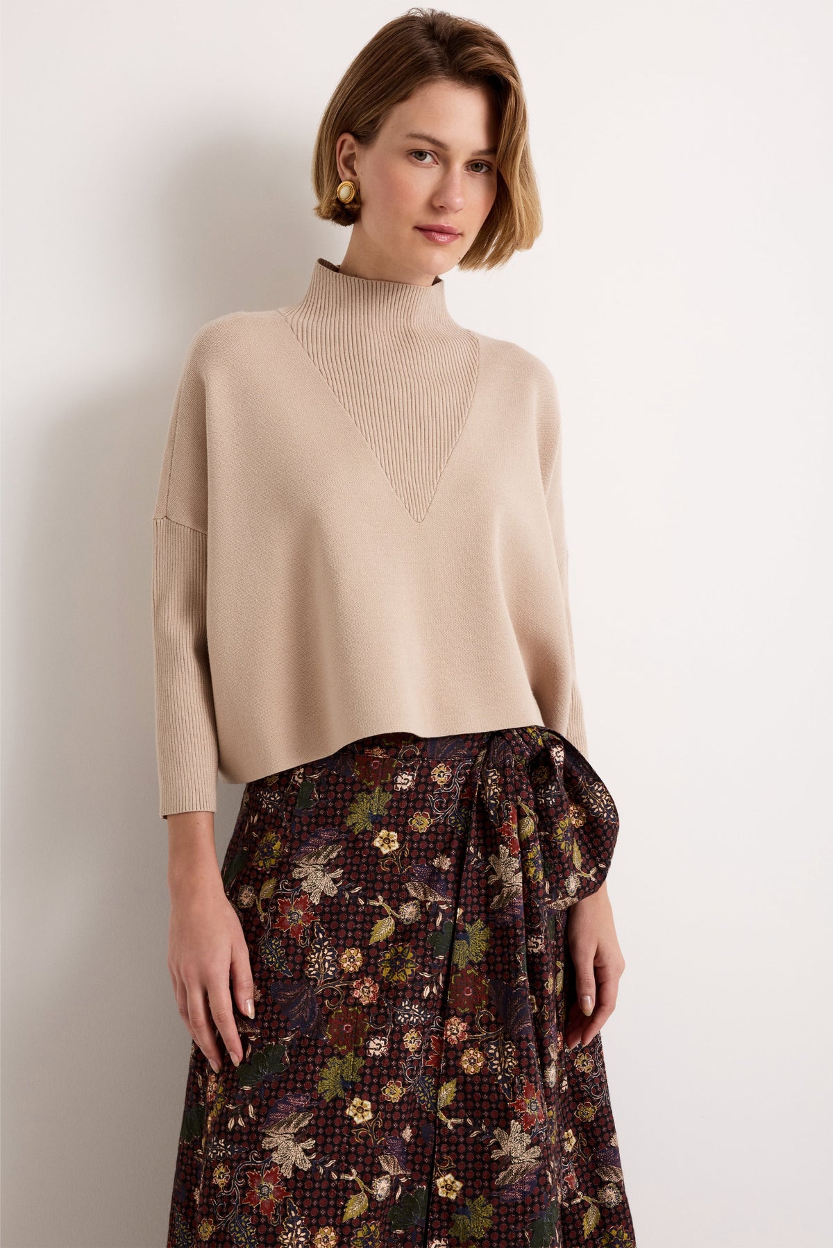 Claudie Popover in Camel