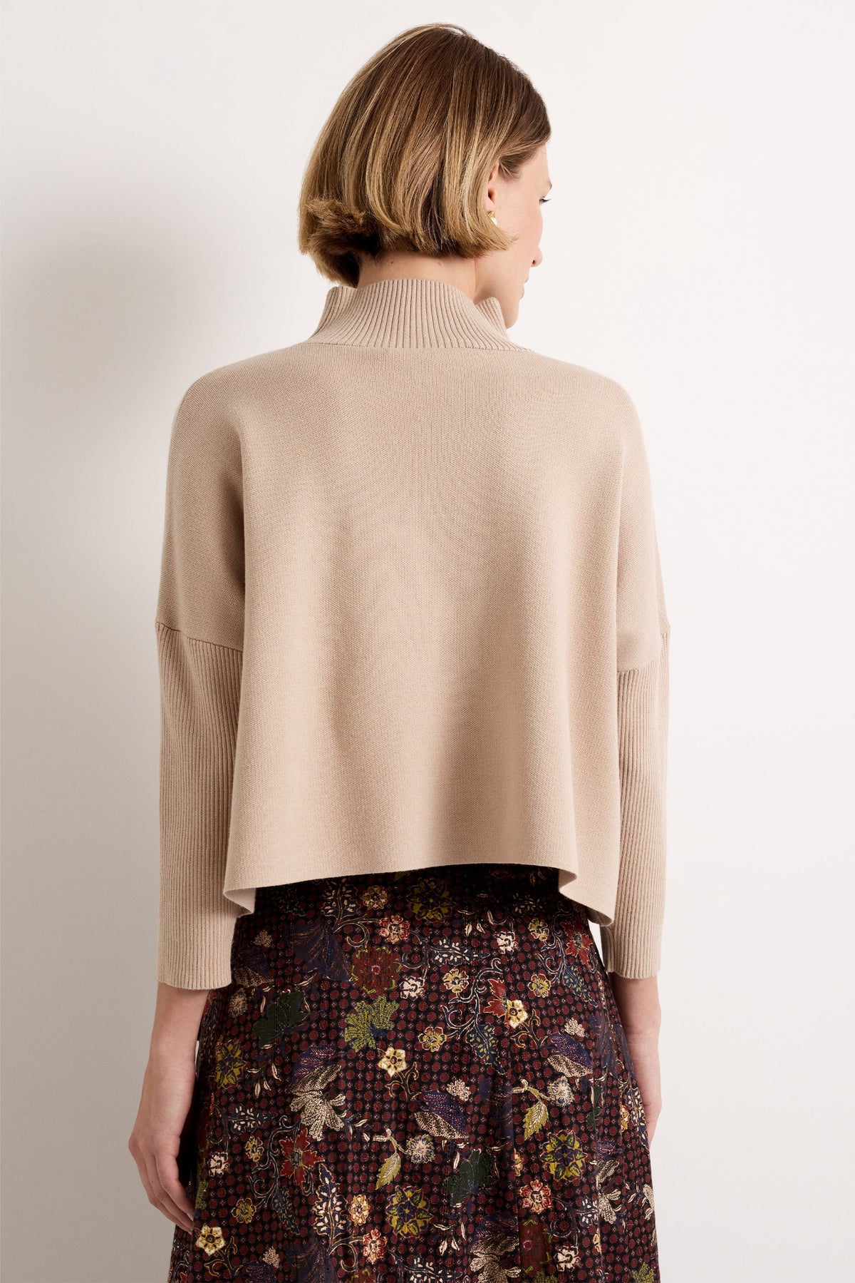 Claudie Popover in Camel