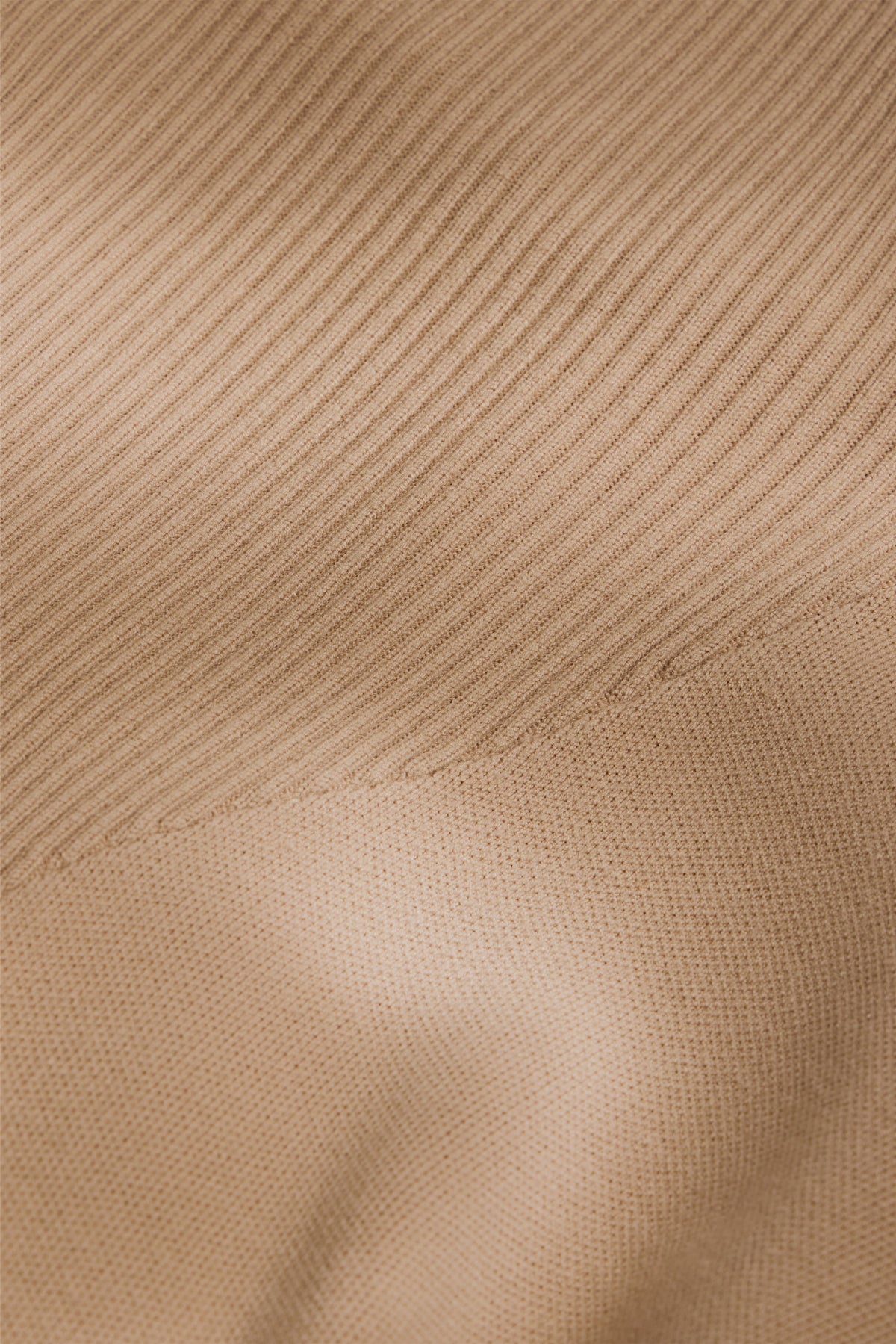 Claudie Popover in Camel