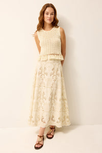 Sleeveless knitted ivory tank