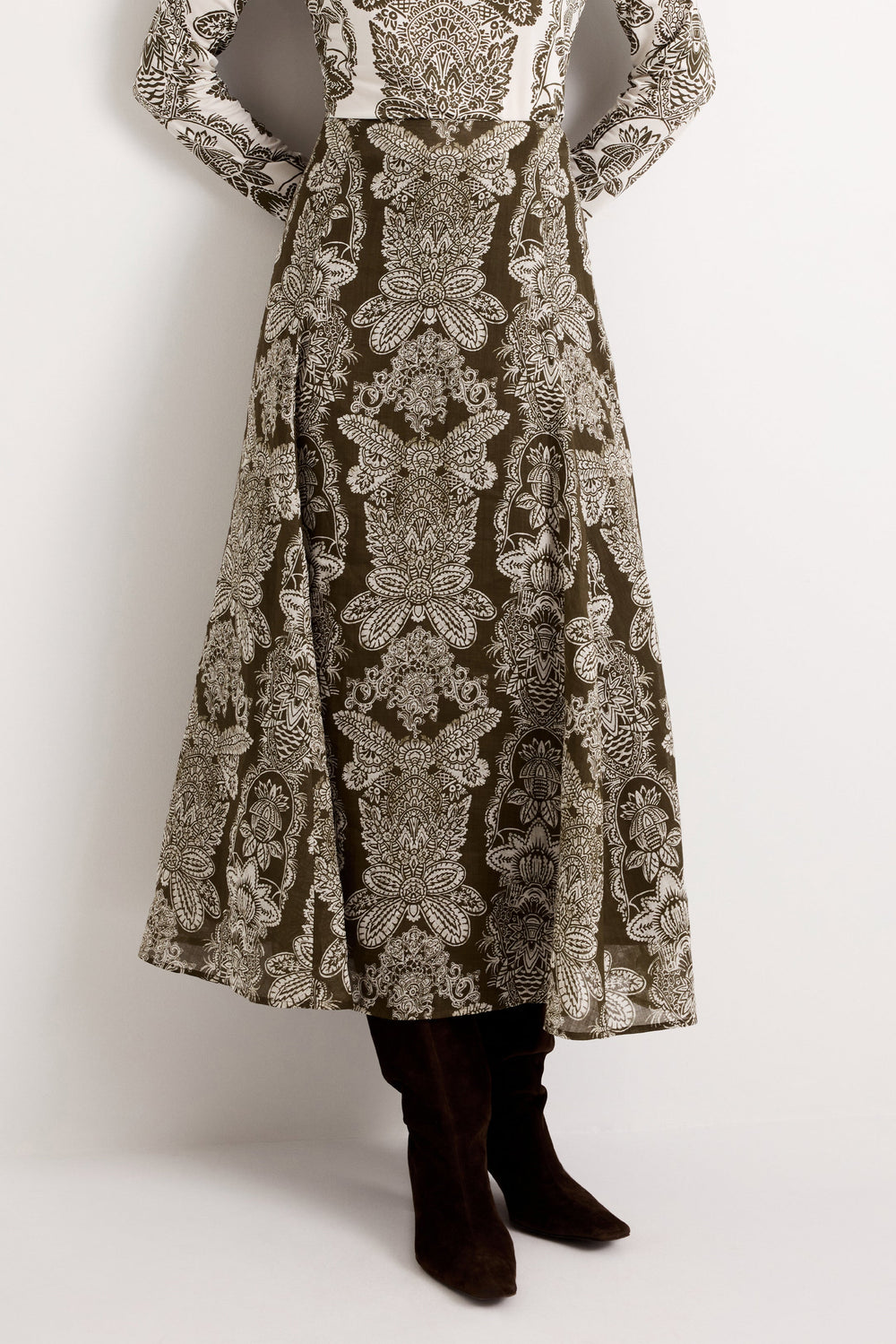Emryn Skirt in Verdelle