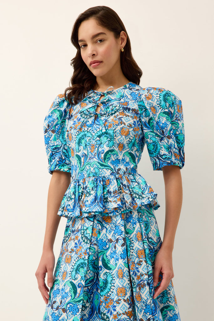 Estella Top in Chateau