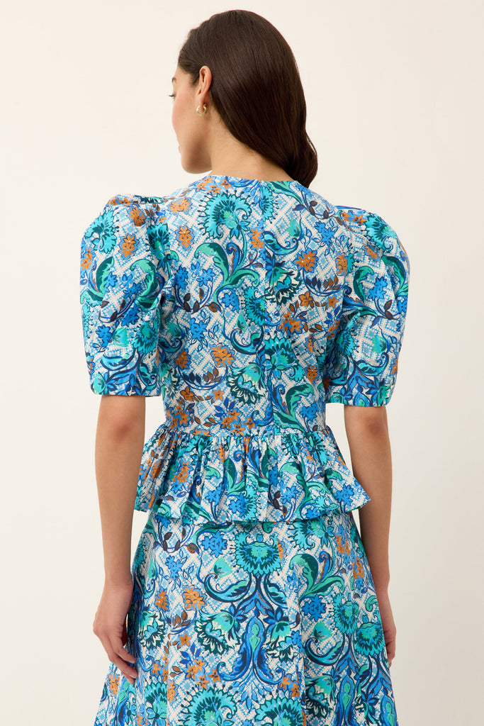 Estella Top in Chateau