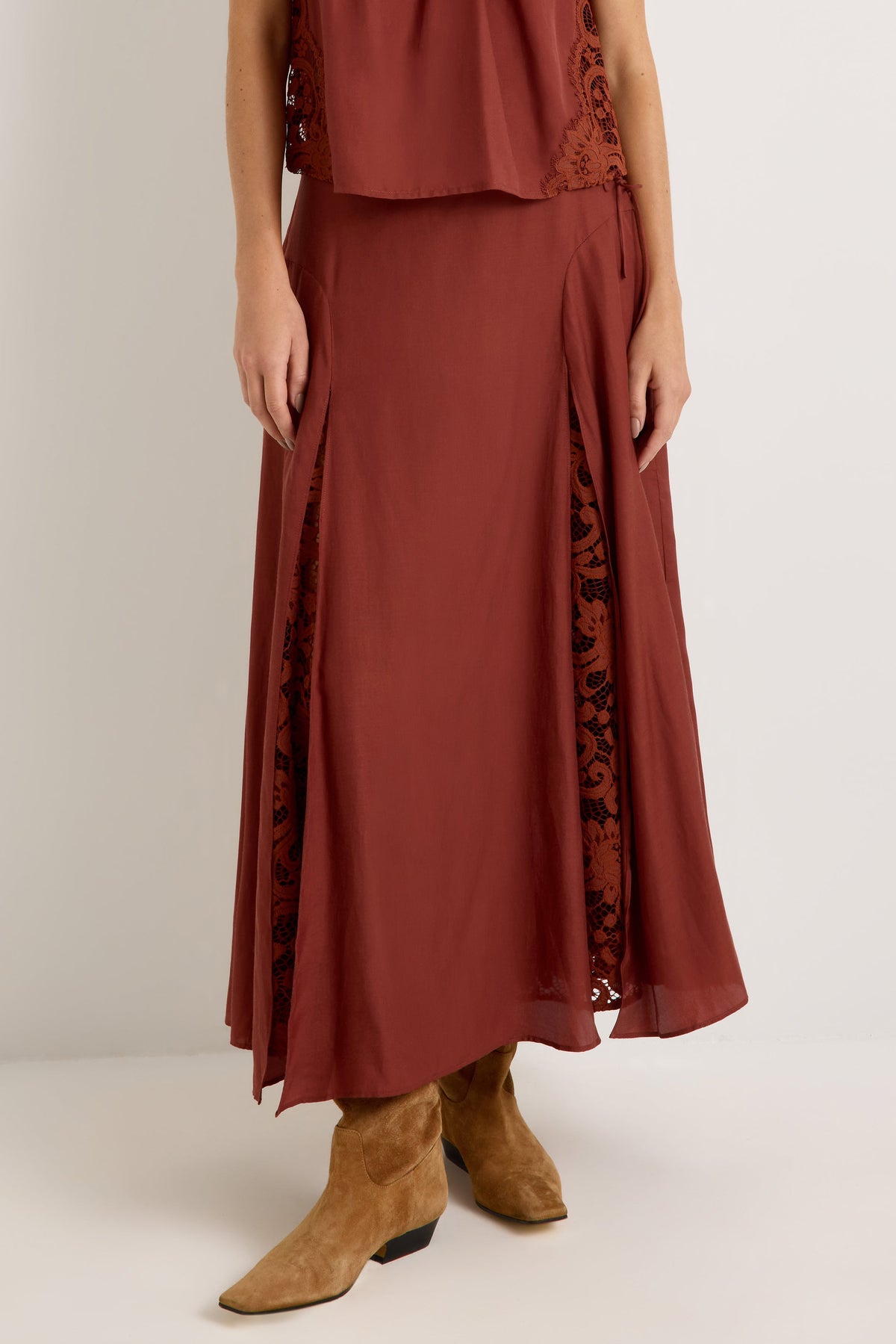 Gracen Skirt in Auburn