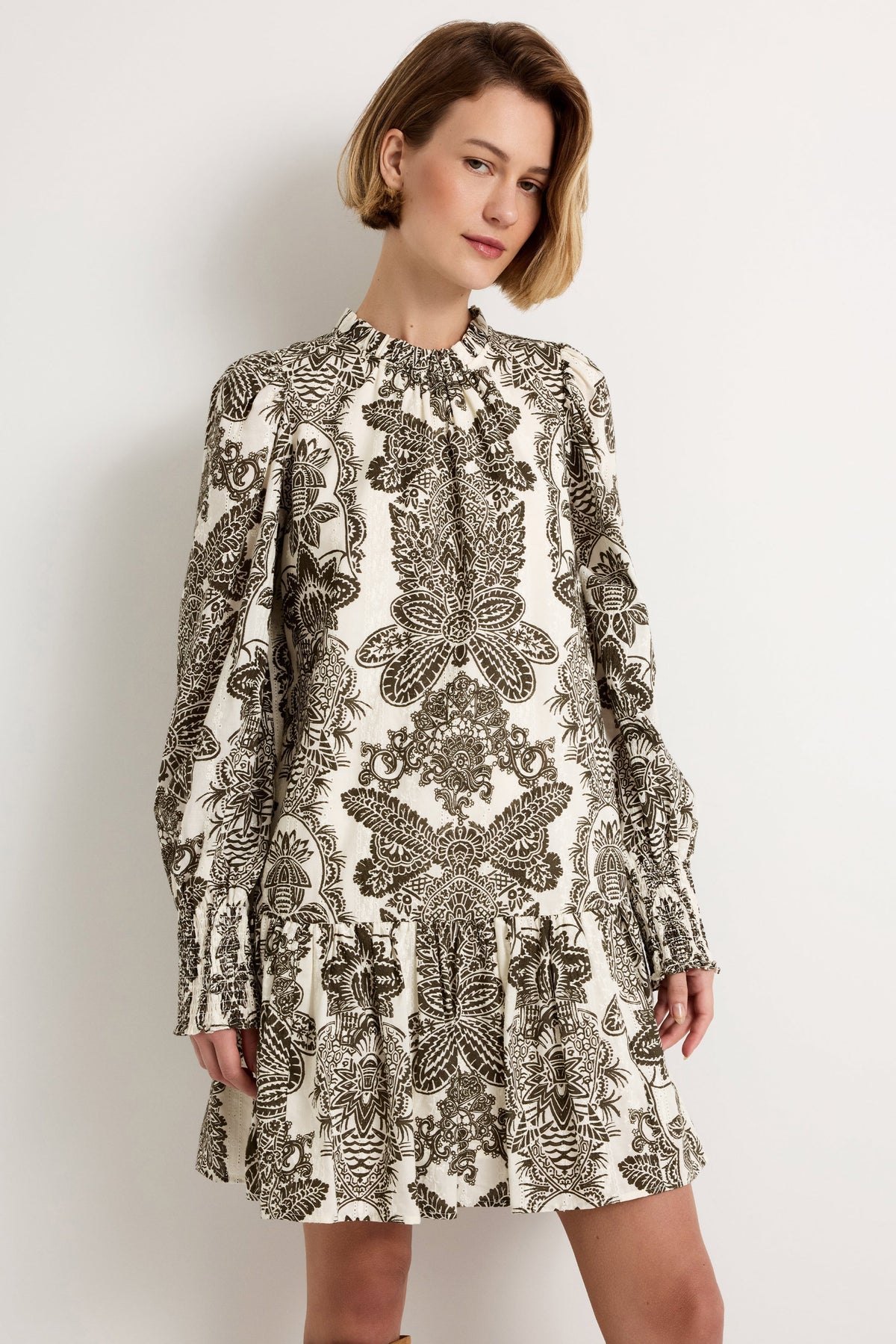 Irena Dress in Chantilly