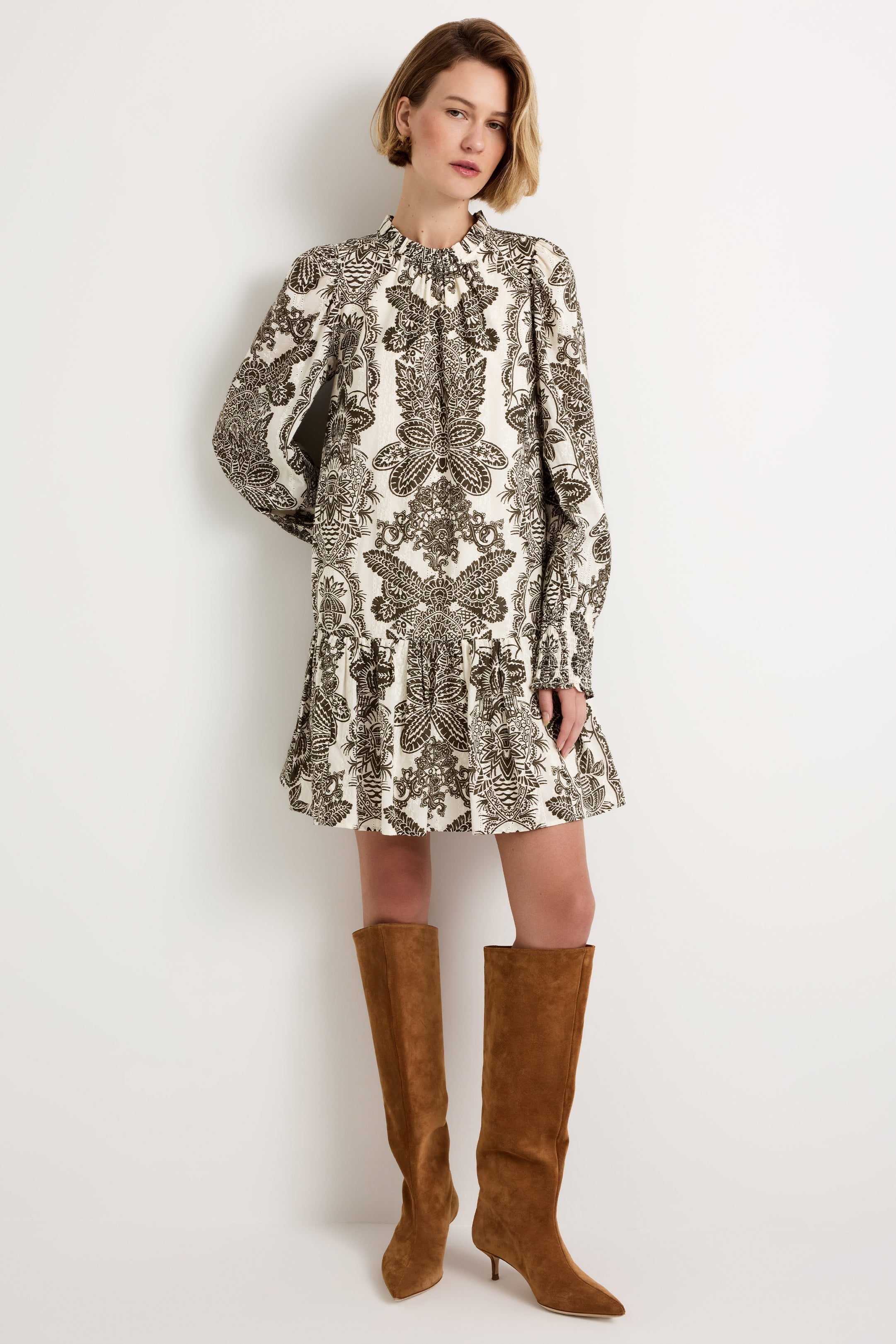 Irena Dress in Chantilly
