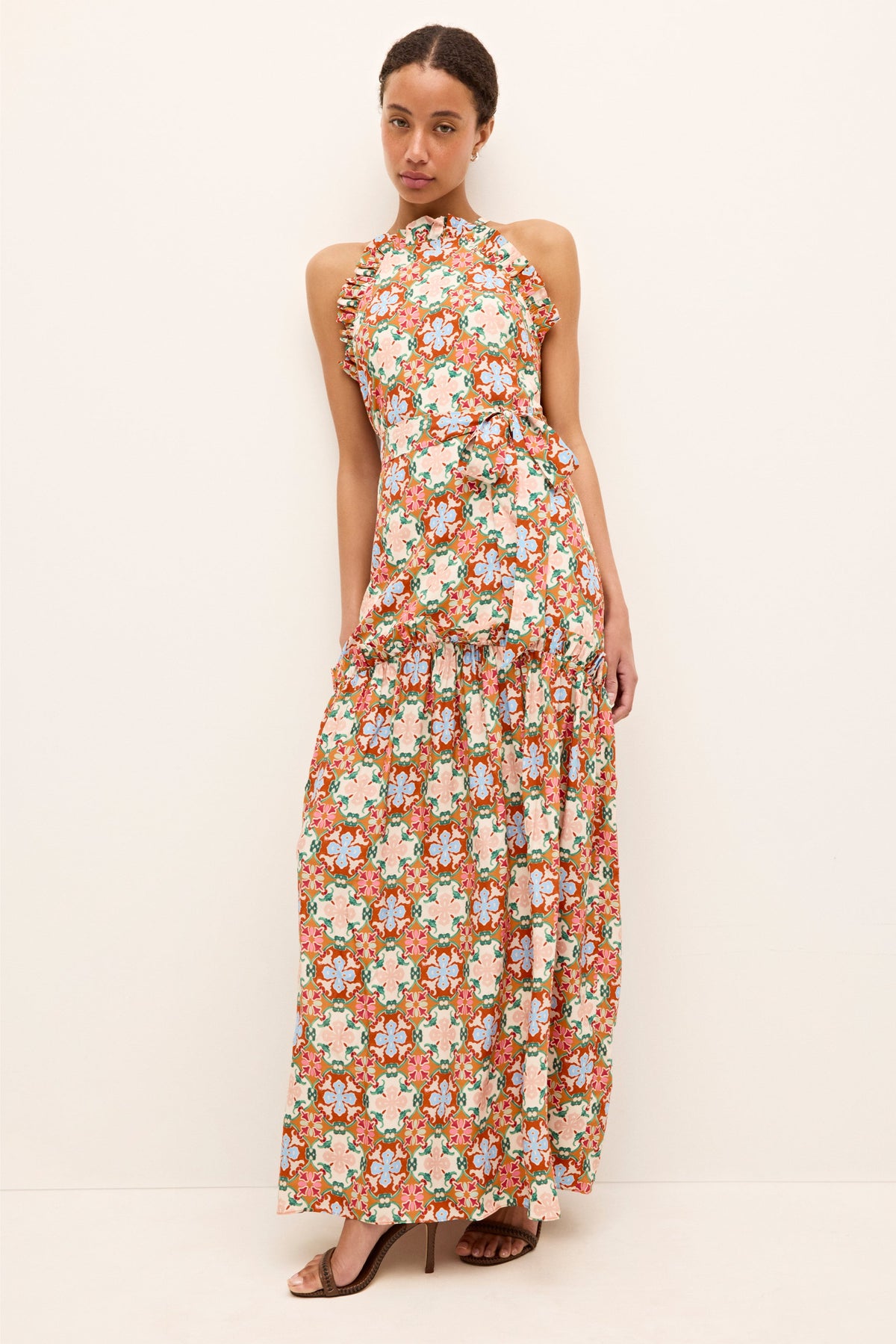 Flowy summer dress with statement print and gathered ruffle accents