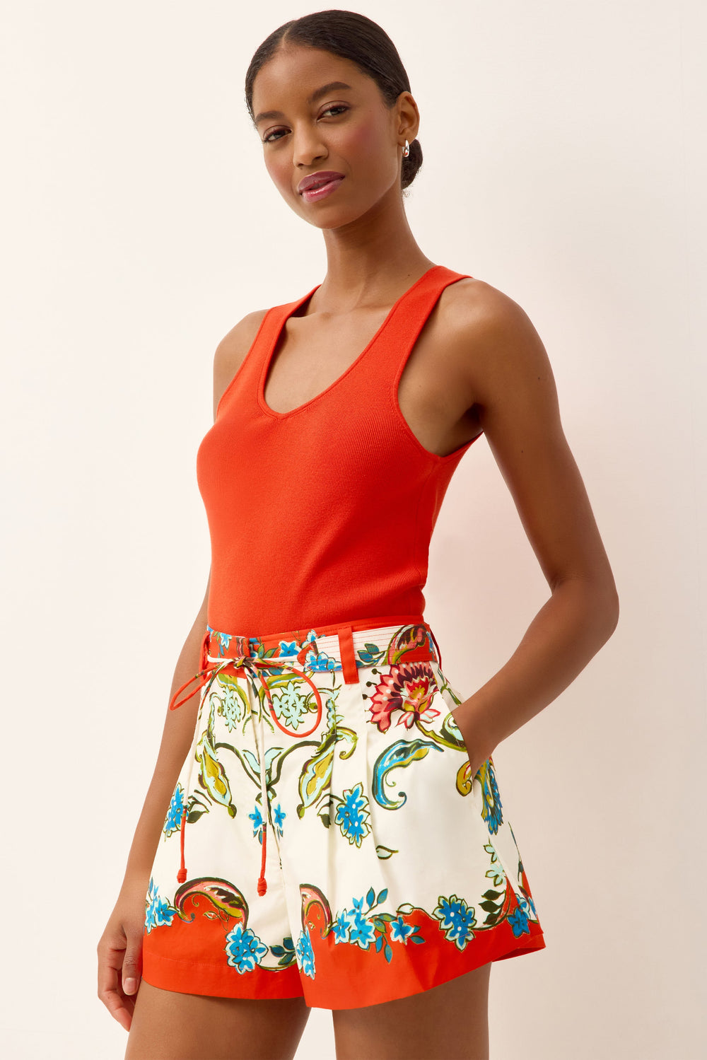 Lander Short in Cartagena