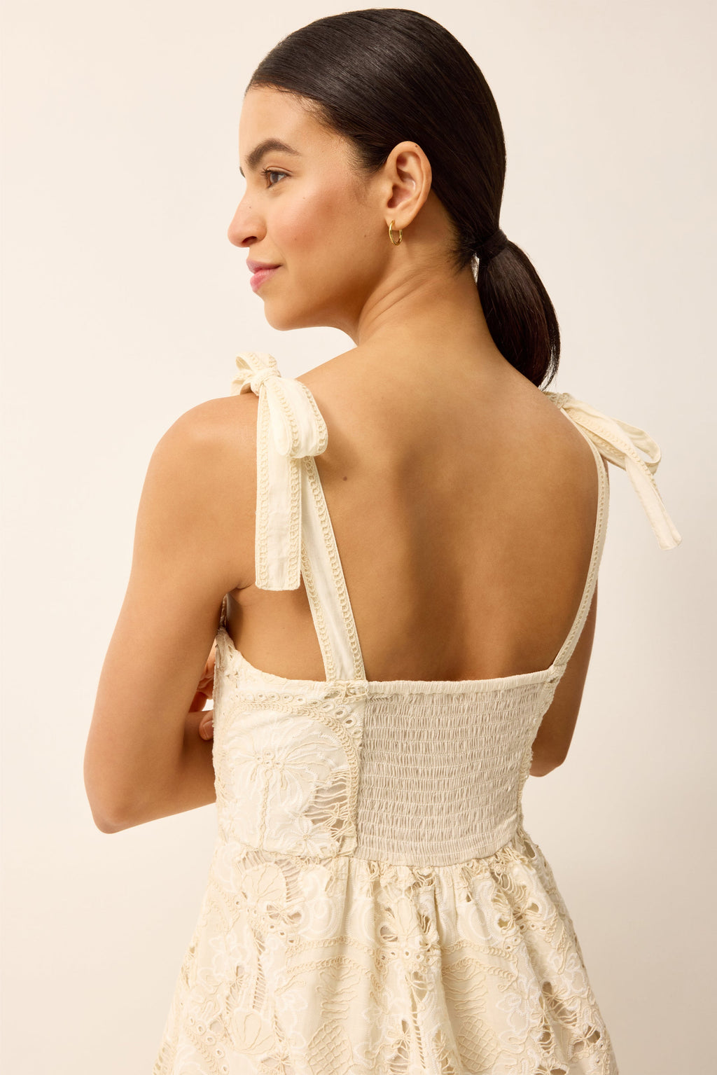 Sleeveless white embroidered midi dress