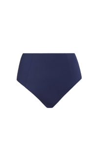 Micha Bottom in Naval