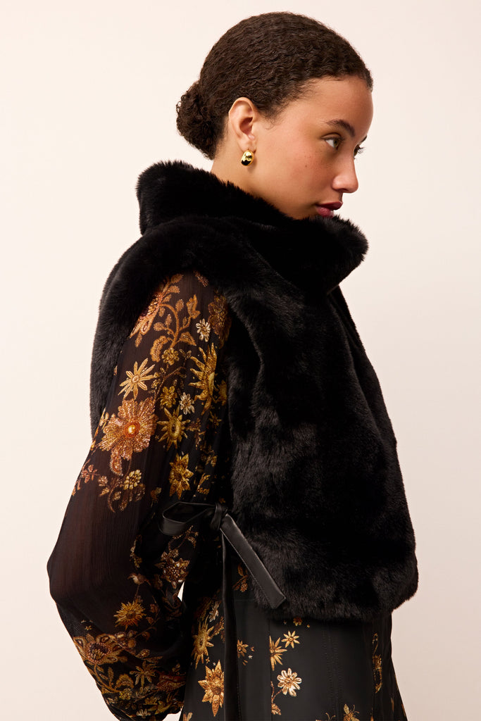 Cordelia Popover in Black