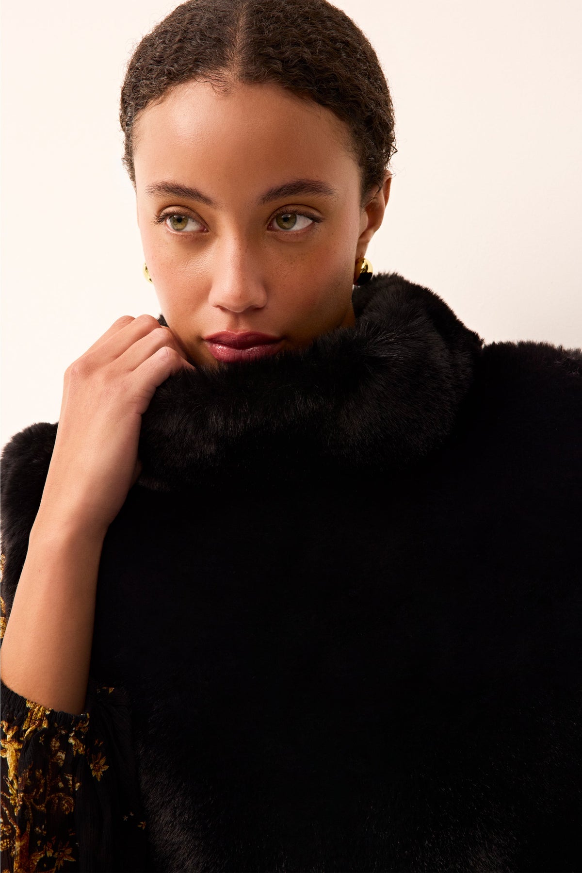 Cordelia Popover in Black