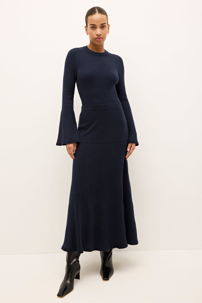 Carrey Top in Navy