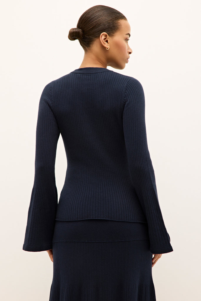 Carrey Top in Navy
