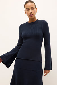 Carrey Top in Navy