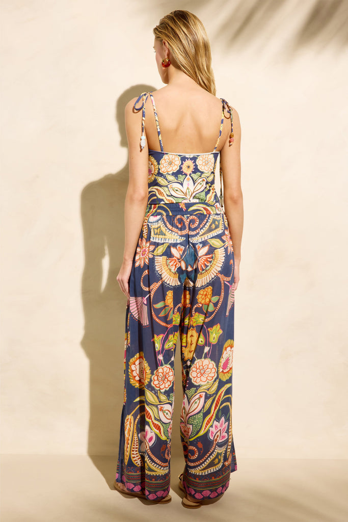 Ariel Pant in Neptune