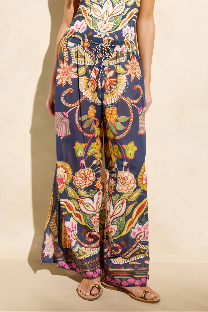 Ariel Pant in Neptune