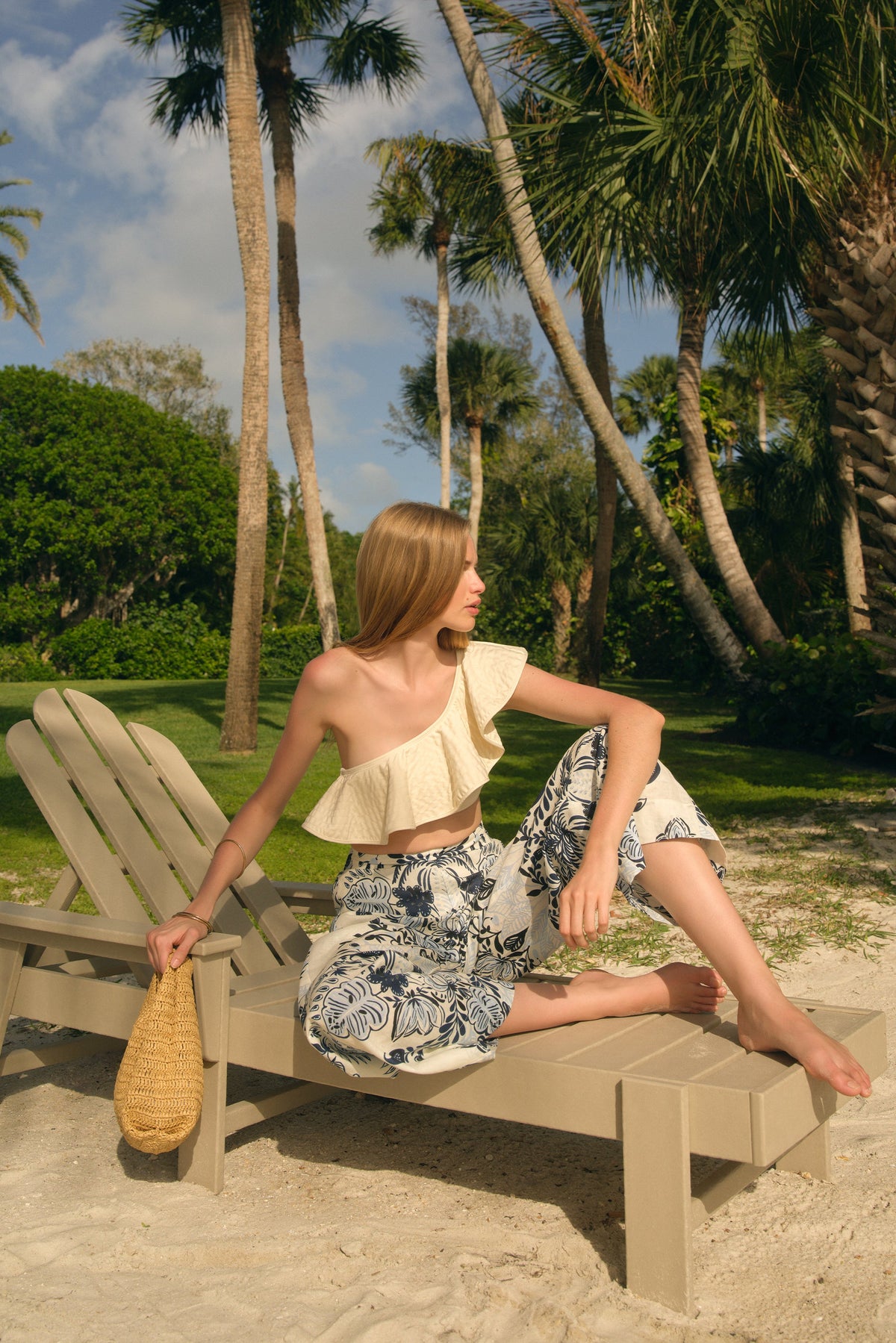 Long blue and white floral printed pant