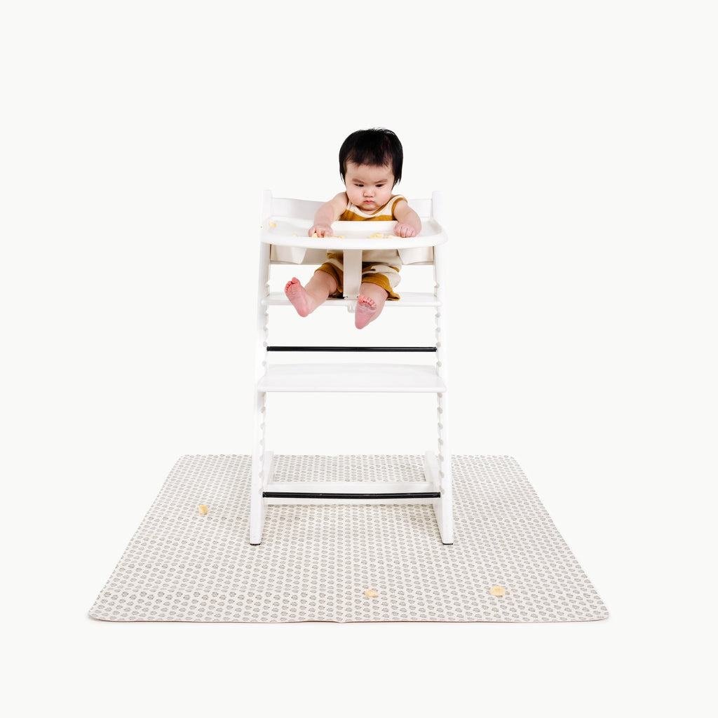 Meadow@baby in a highchair on the meadow mini