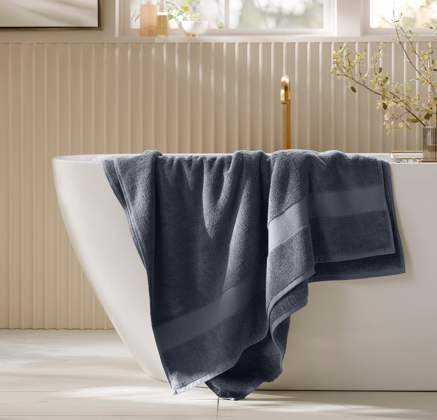 Plush Bath Sheet in Mineral