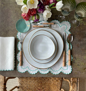 Bilbao Linen Placemat in White with Aqua