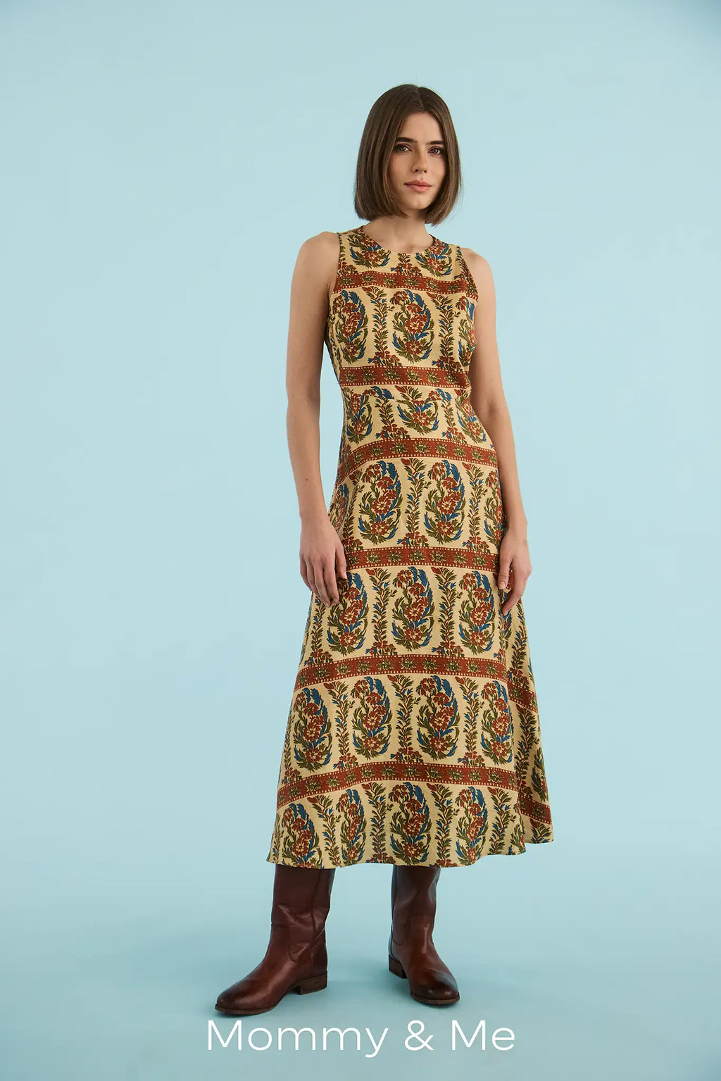 Faith Dres in Amber Glen Cream.