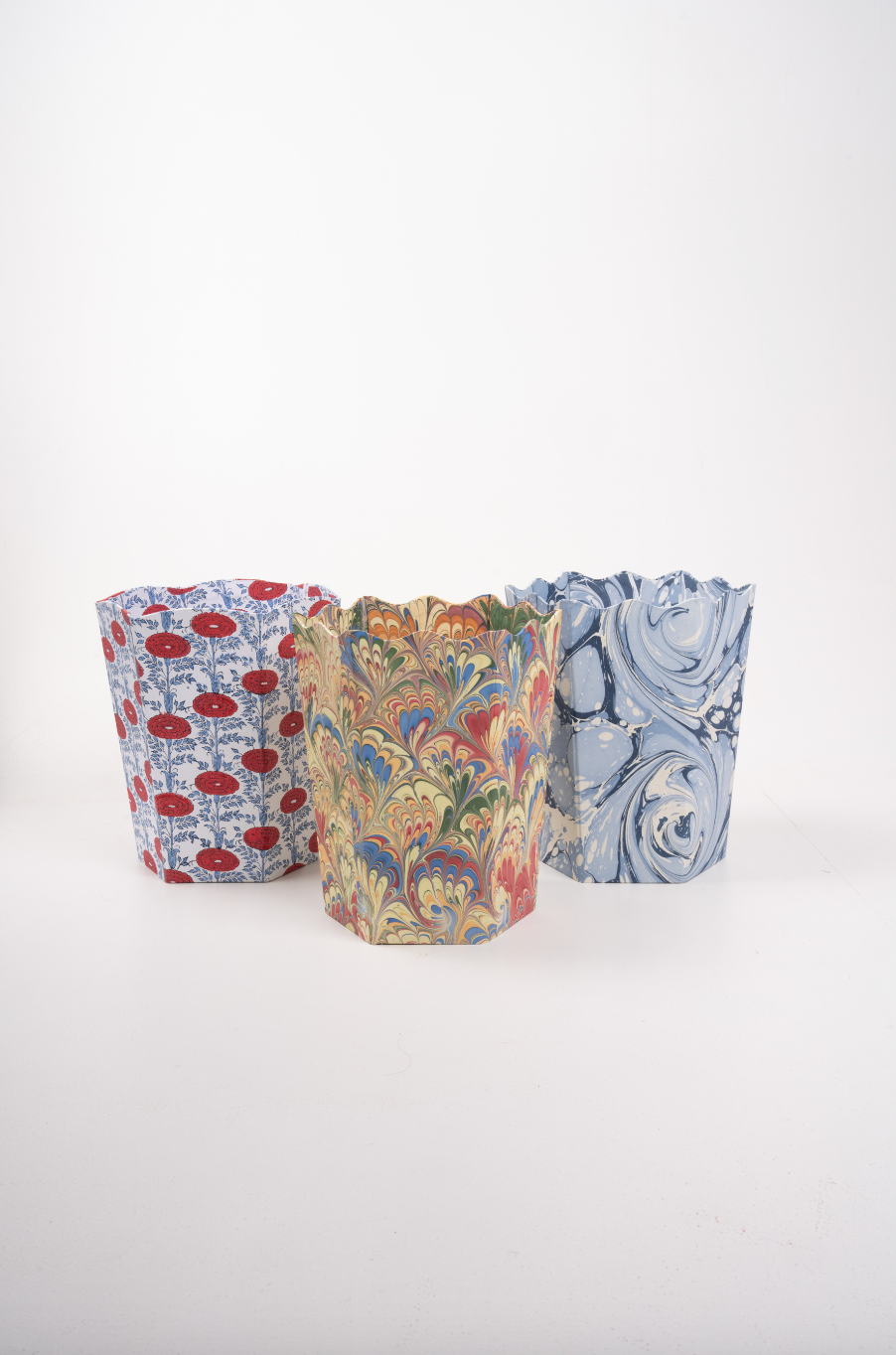 Hand-Marbled Scallop Waste Bin / Storage Bin in Ocean Wave