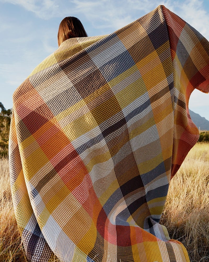 Vrou-Vrou Cotton Blanket; Tamarind Queen