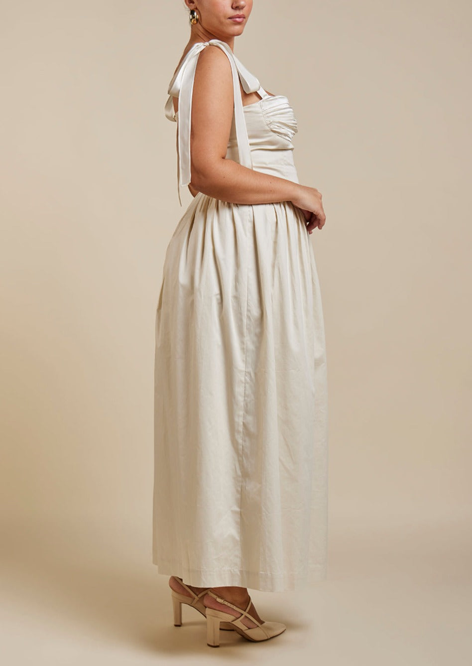 Elin Maxi Dress in Ivory