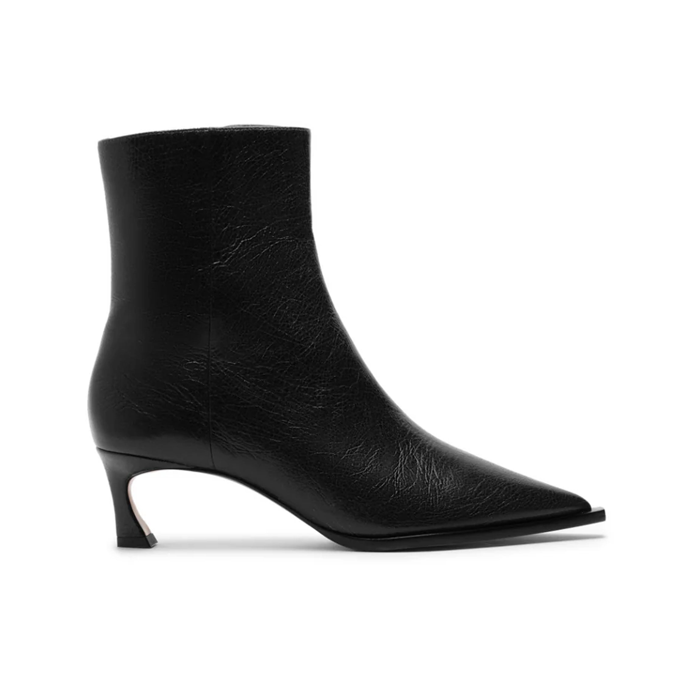 Myra 50 in Black
