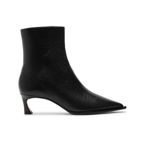 Myra 50 in Black
