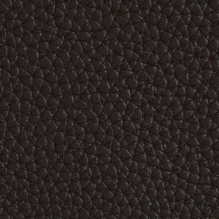 Skip 18 in Tumbled Grain Black