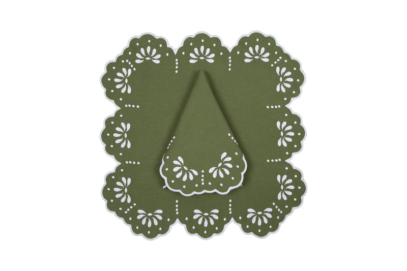 Natalie Placemat & Napkin Set in Green & White