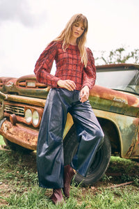 Mabel Pant in Dark Navy