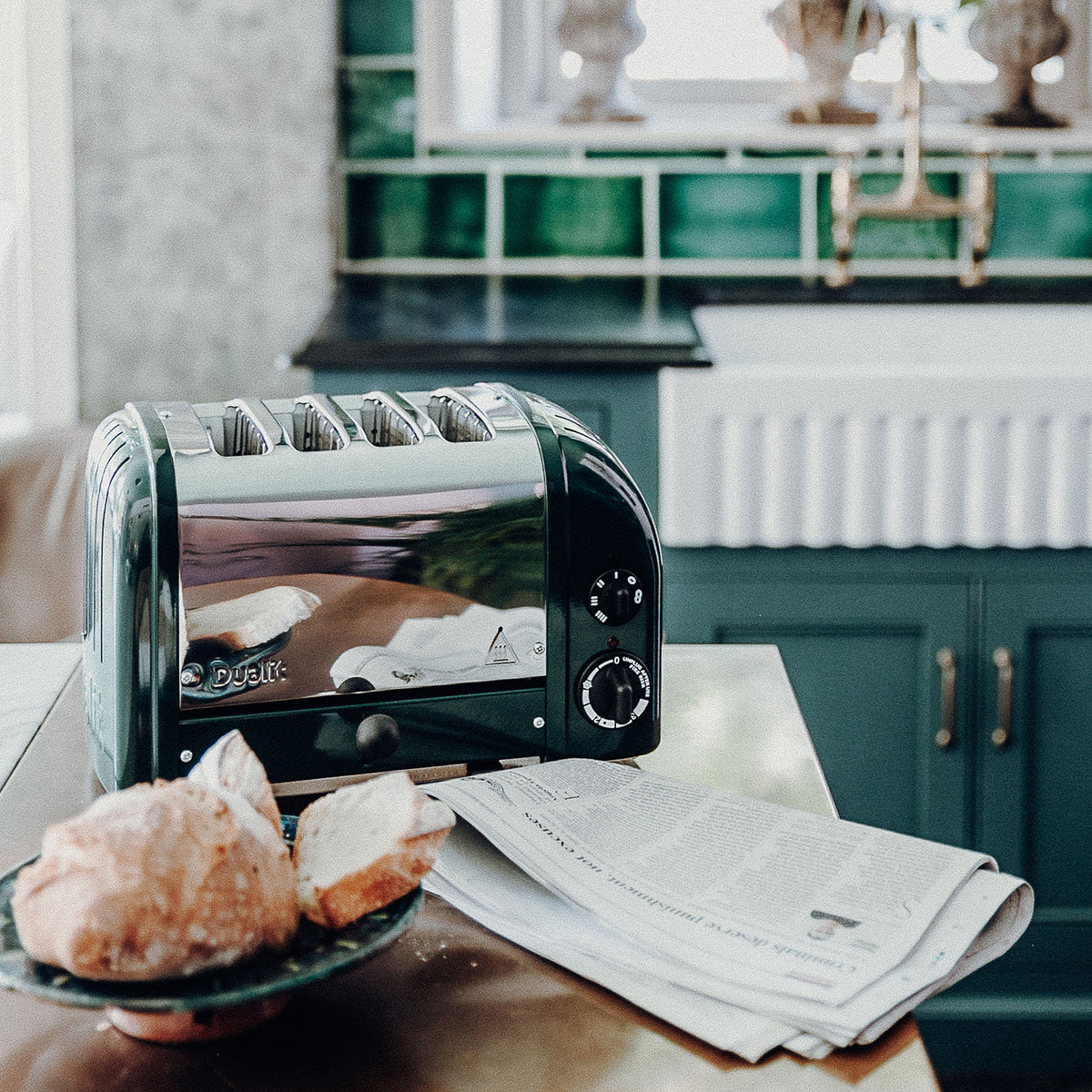 4 Slot Classic Toaster in Evergreen