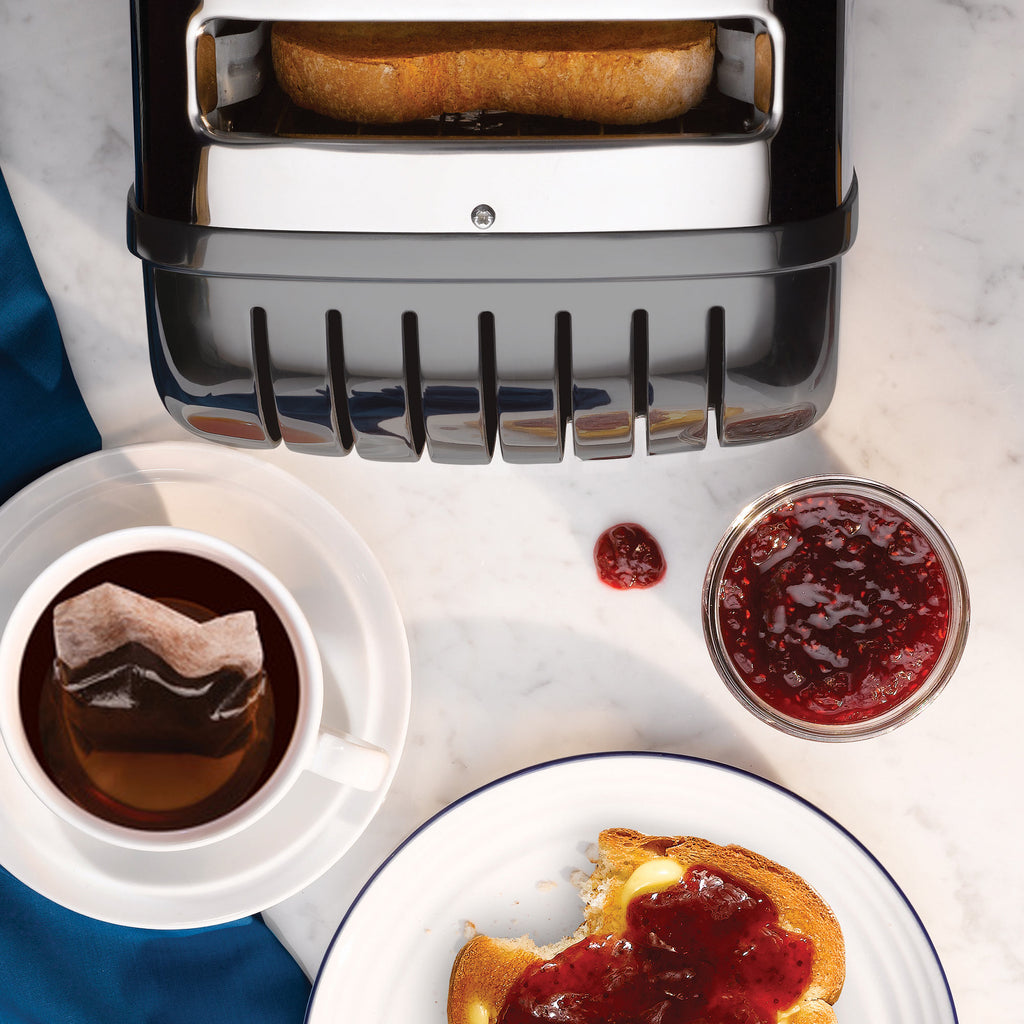 4 Slot Classic Toaster in Metallic Charcoal