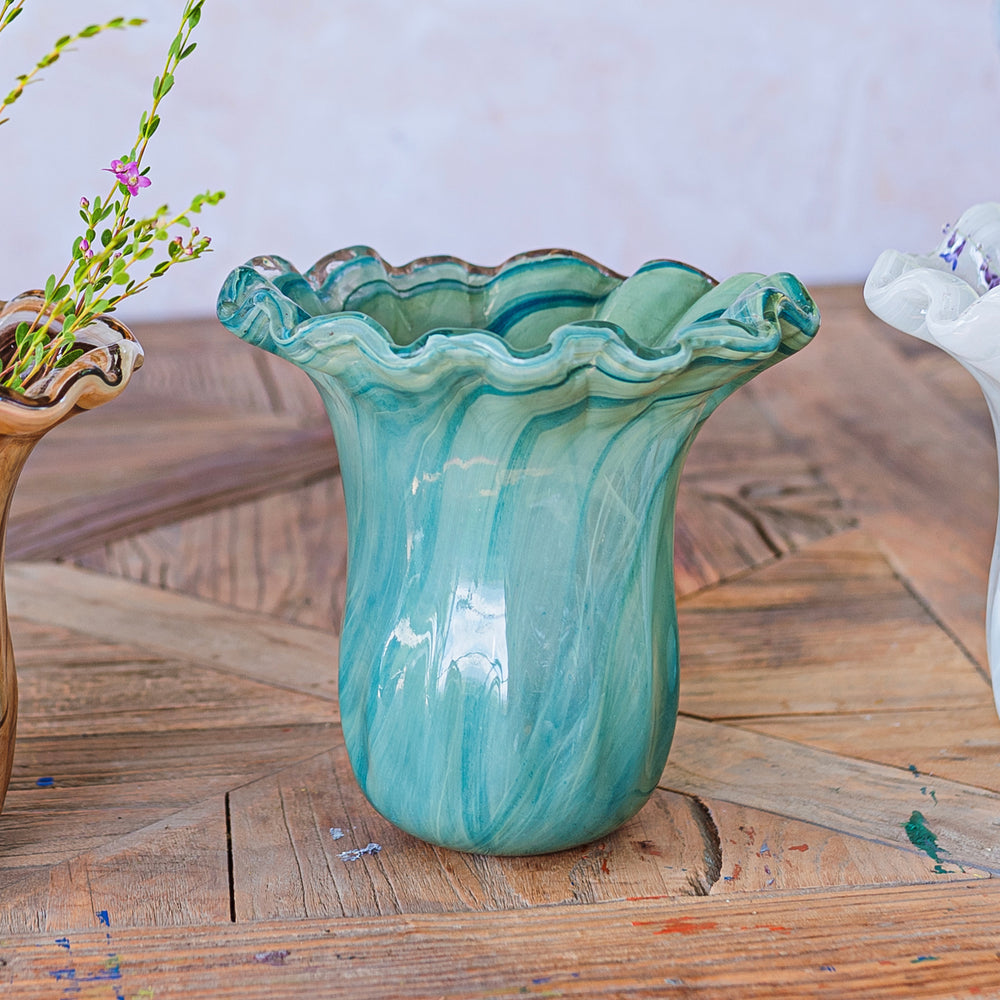 Onda Glass Green Small Tulip Vase in Green