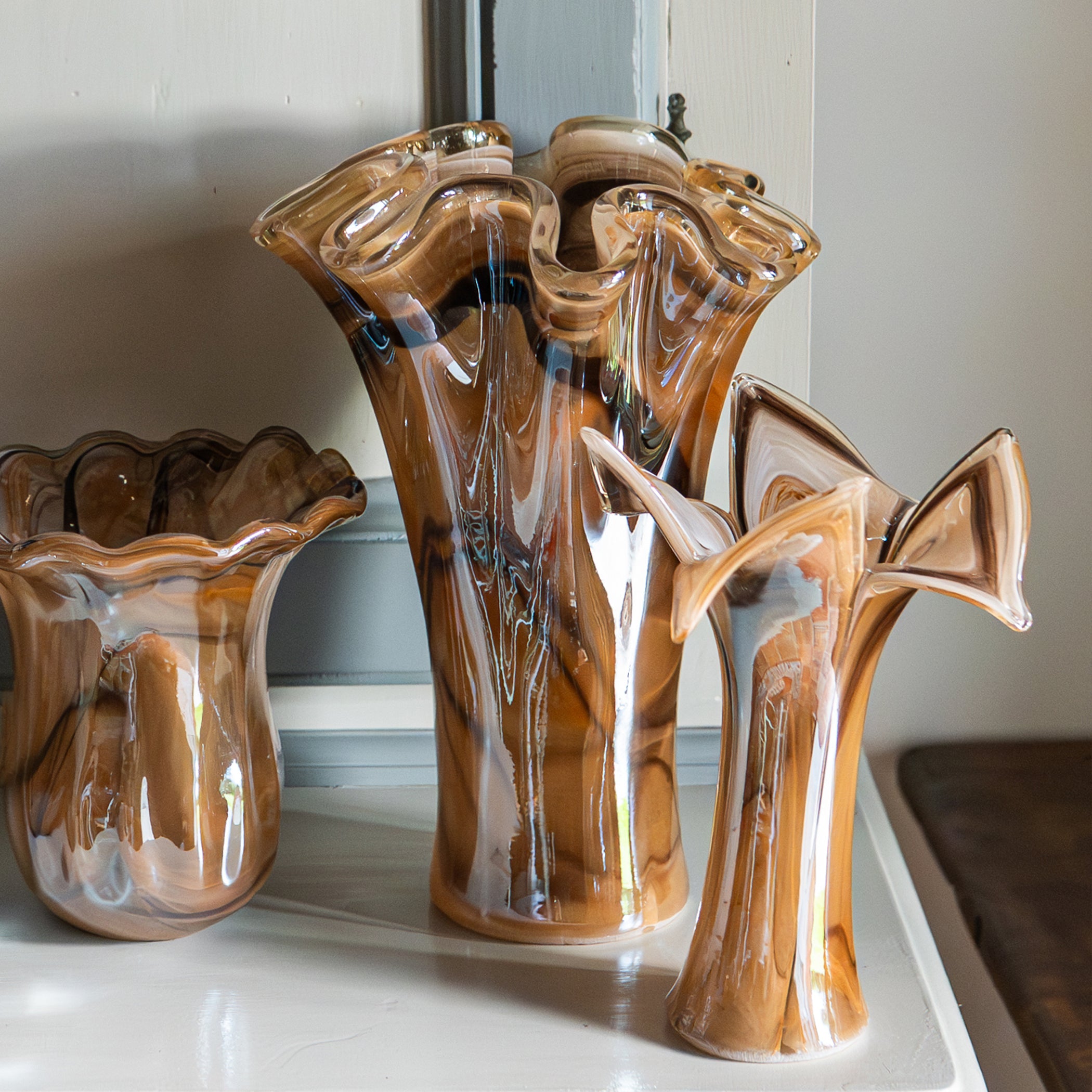 Onda Glass Small Tulip Vase in Tortoiseshell