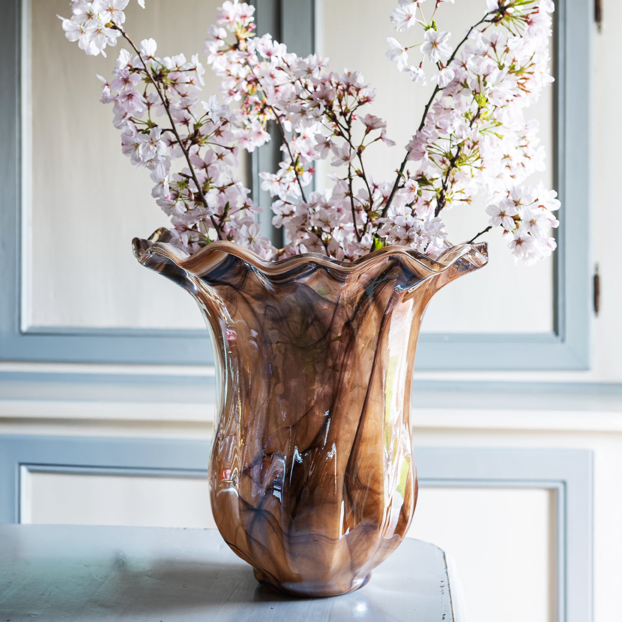 Onda Glass Large Tulip Vase in Tortoiseshell