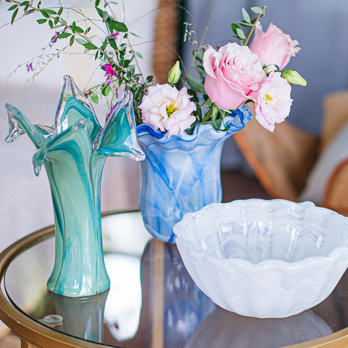Onda Glass Green Twisted Flower Vase in Green