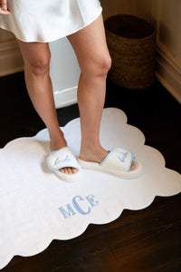 Signature Scalloped Bath Mat