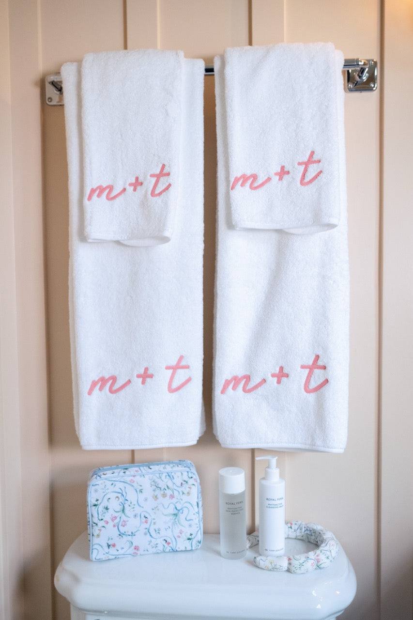 Medium Toiletry Bag in Lily of the Valley Ribbon Bouquet