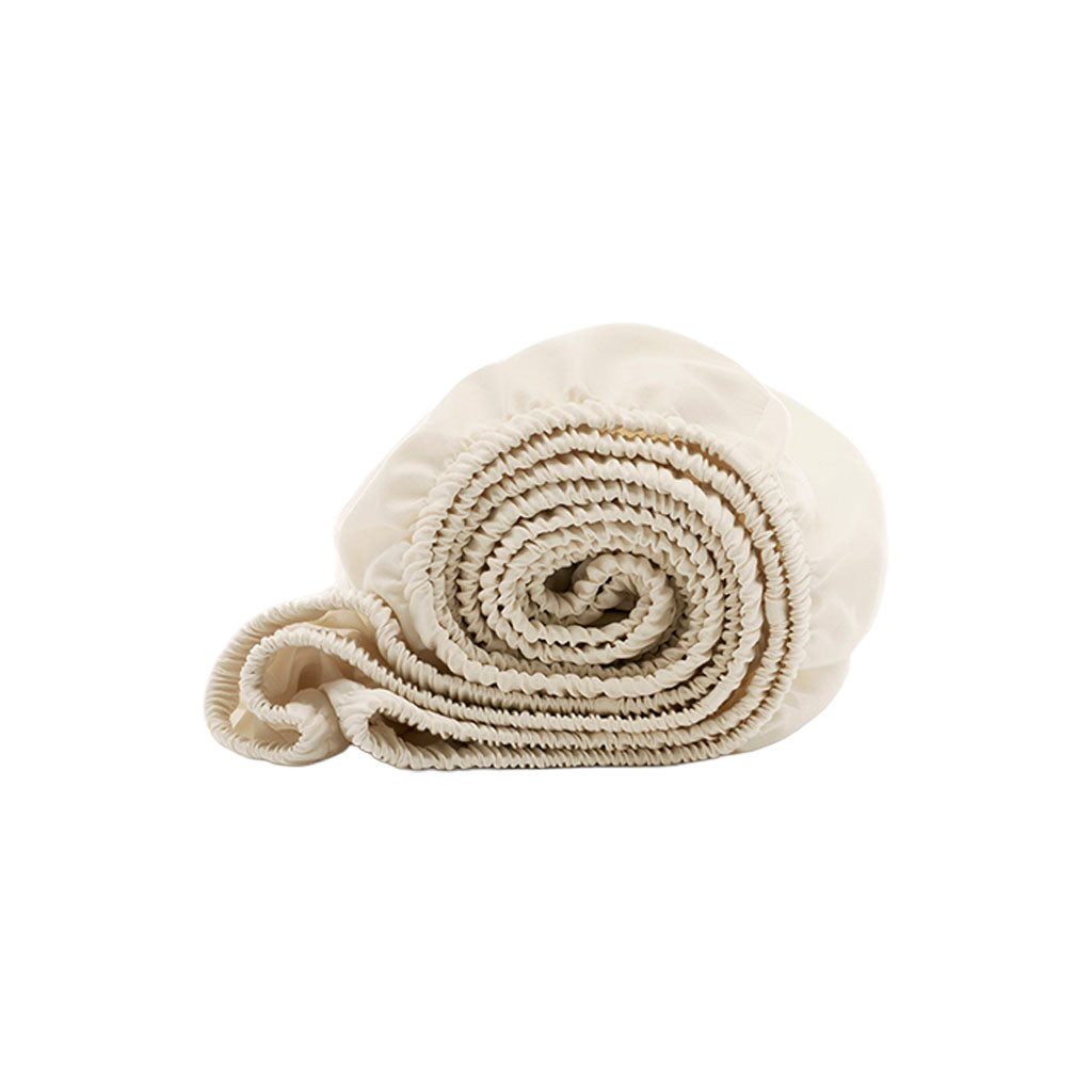 Signature Hemmed Fitted Crib Sheet in Natural