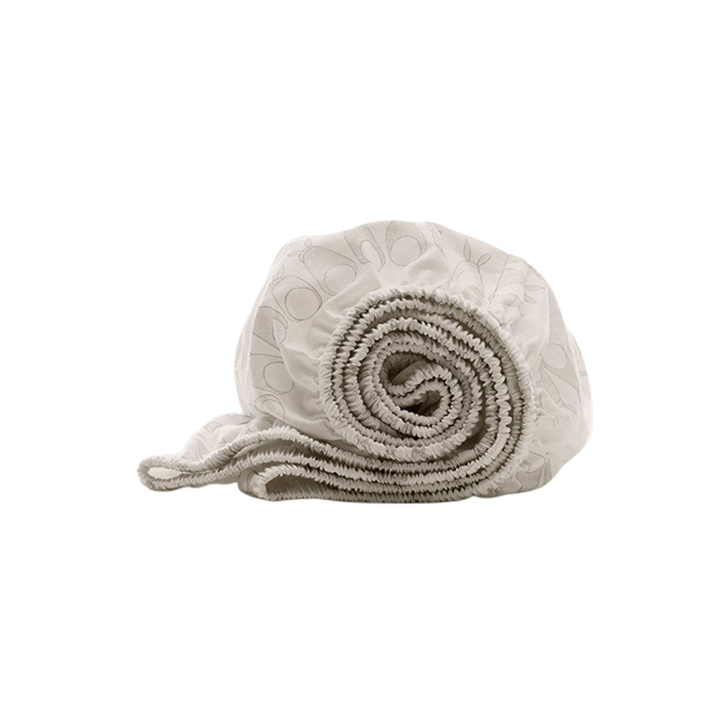 Signature Hemmed Fitted Crib Sheet in Cottontail