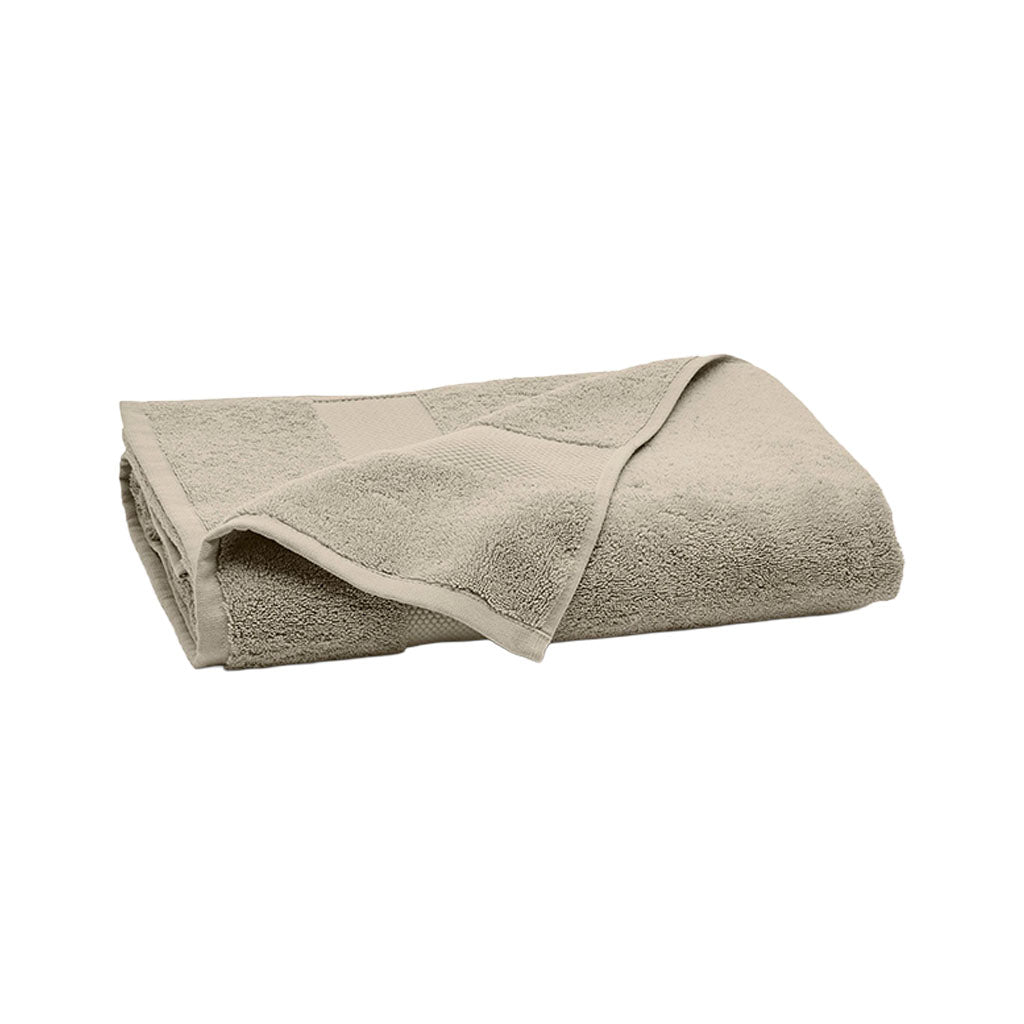 Plush Bath Towel in Oak