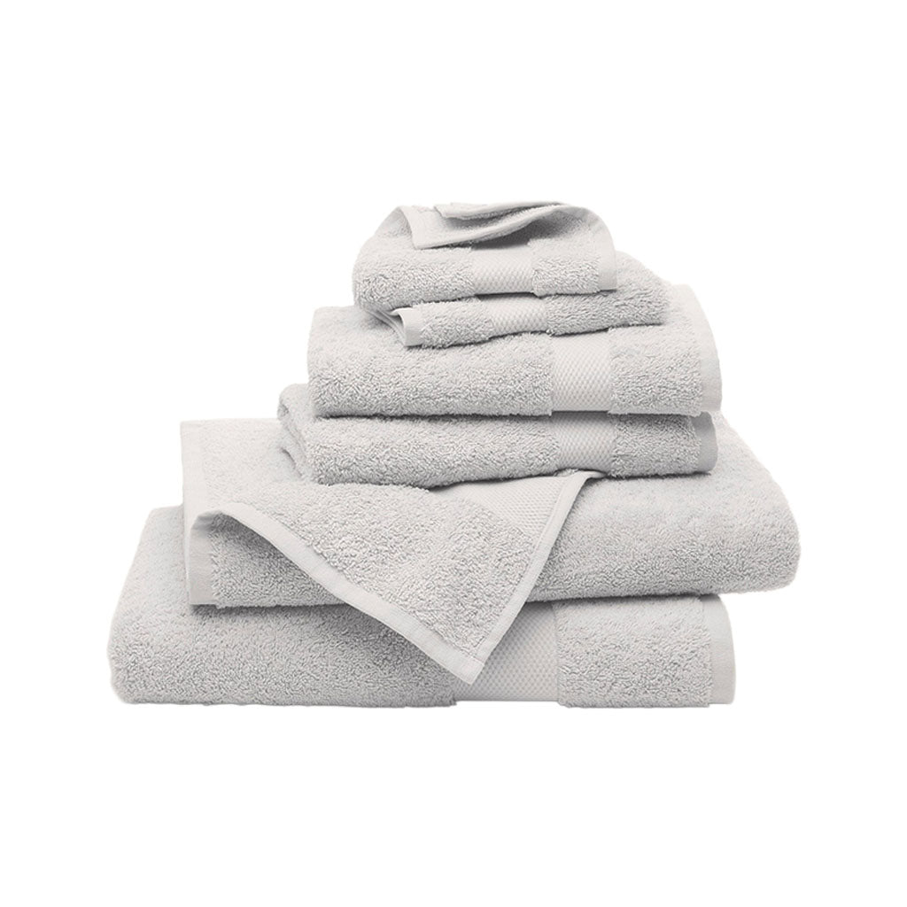 Plush Bath Towel Set in Pewter