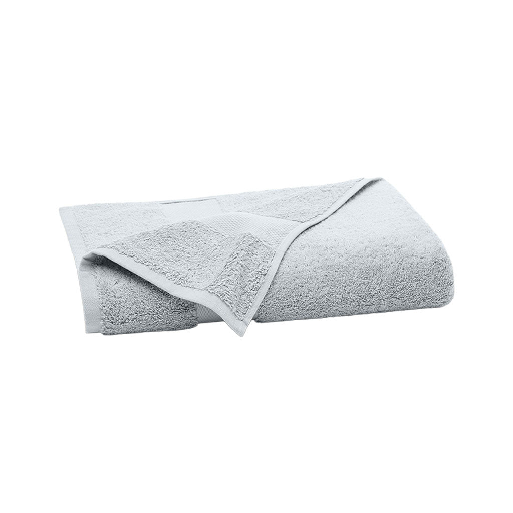 Plush Bath Towel in Shore