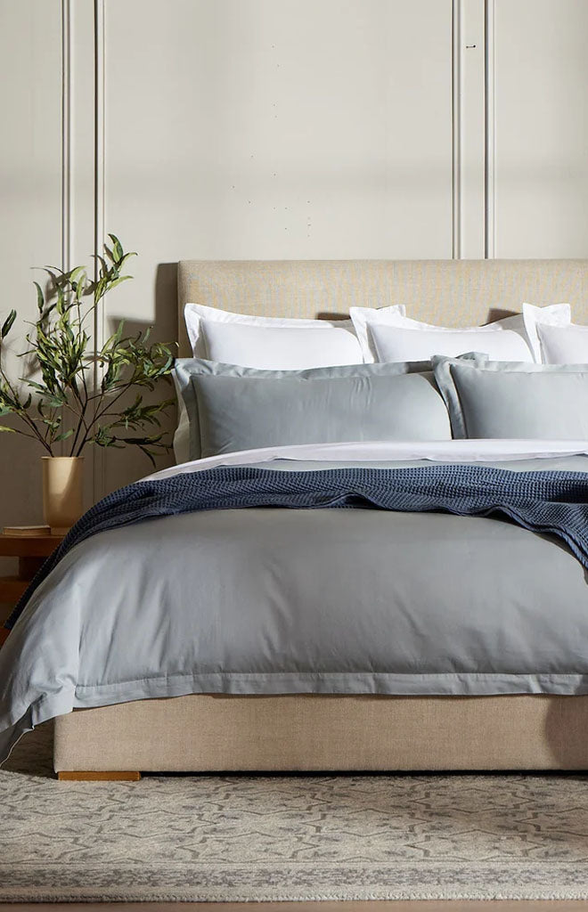 Signature Hemmed Duvet Set in Shore
